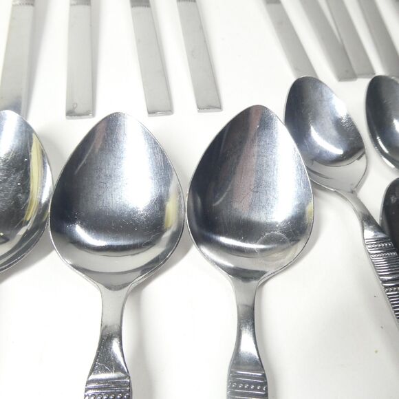 Oneida Northland Northport Stainless Flatware Lot Lines Vintage 30pc Lot - Picture 7 of 9